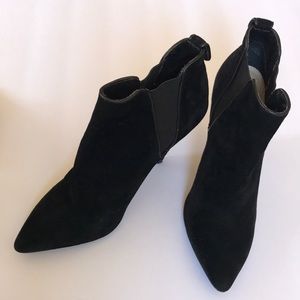 Boston Proper Pumps